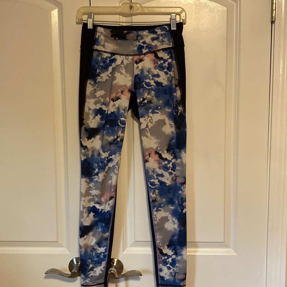 Lucy Colorful Splash Abstract Cloud Leggings Small - image 2